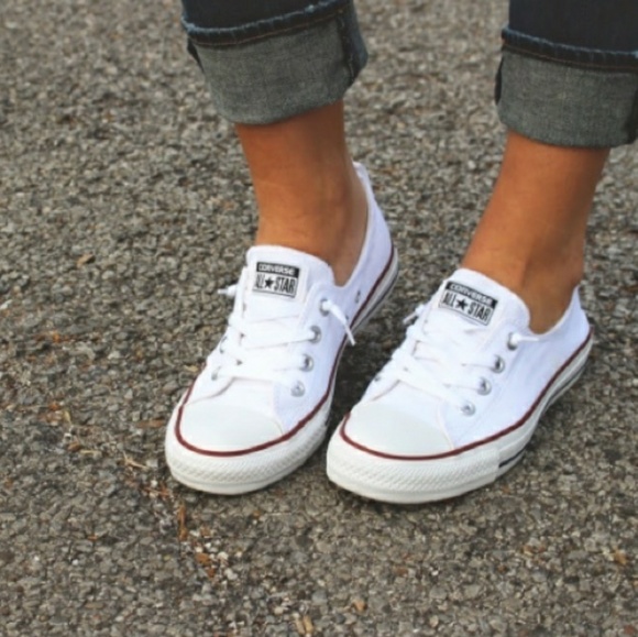 girls converse shoreline